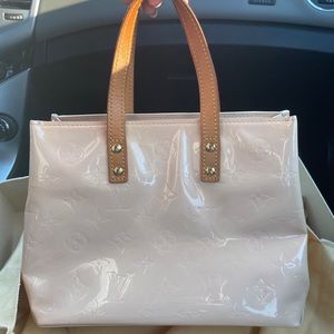 Louis Vuitton Vernis Reade